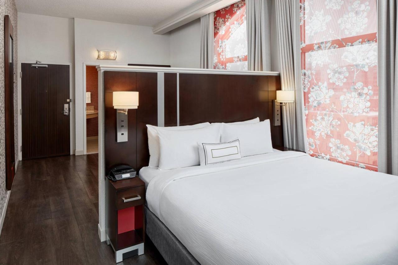 Fairfield & By Marriott Downtown Hotel Washington