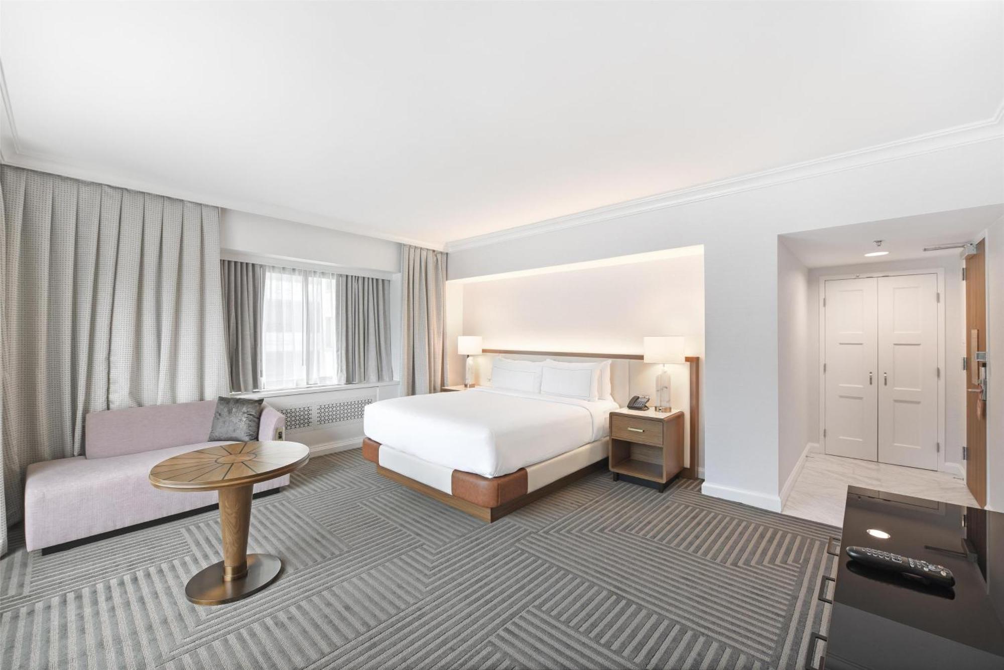 Hotel Capital Hilton 4*