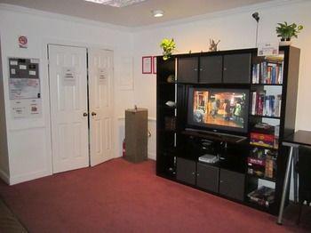 Duo Housing (Adults Only) Hostel *
