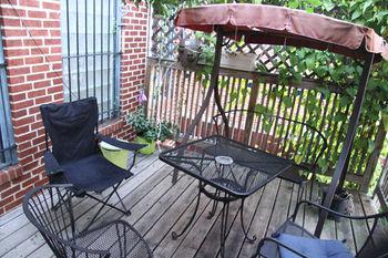 Duo Housing (Adults Only) Hostel *
