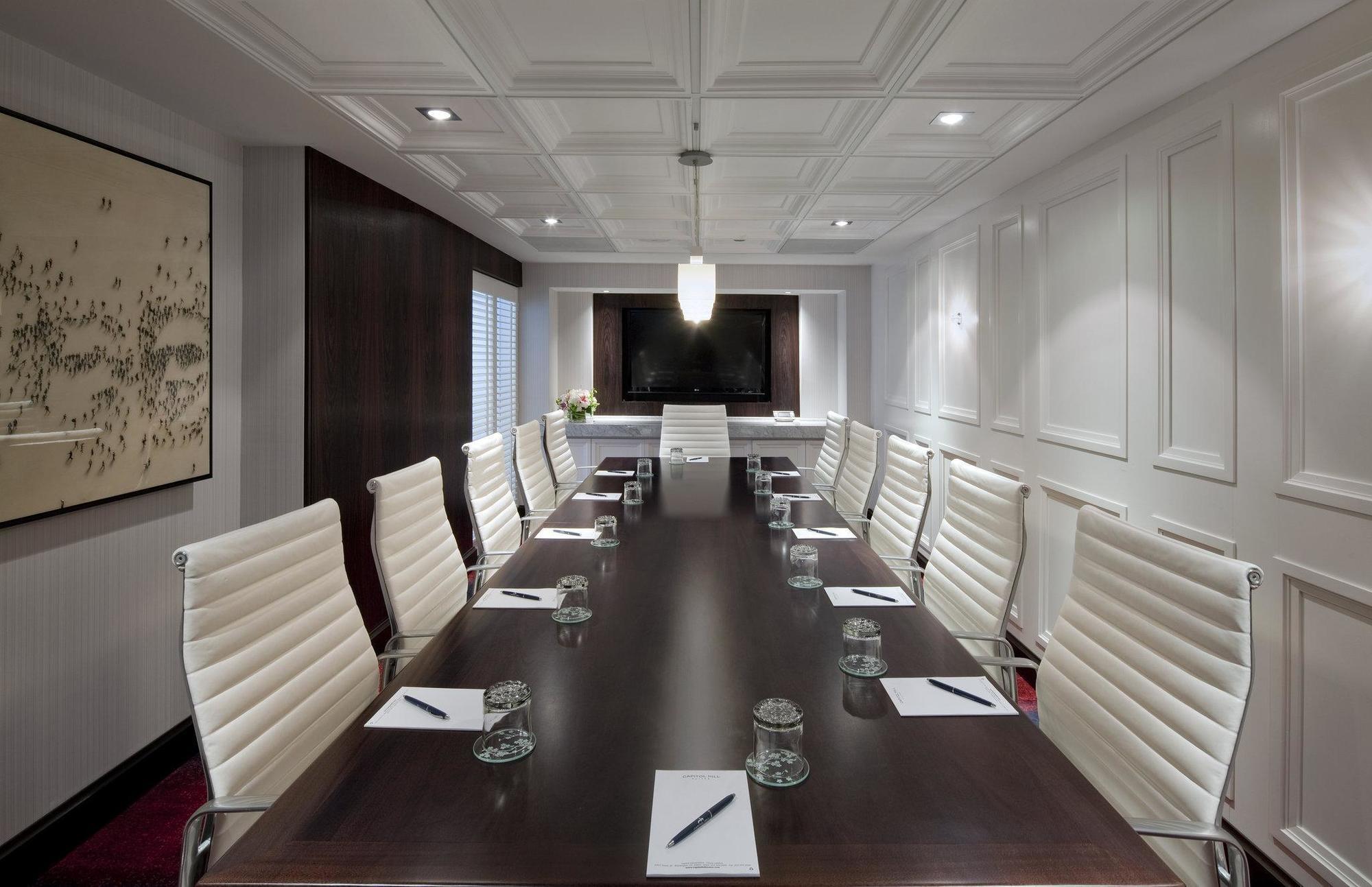Capitol Hill Hotel 4*