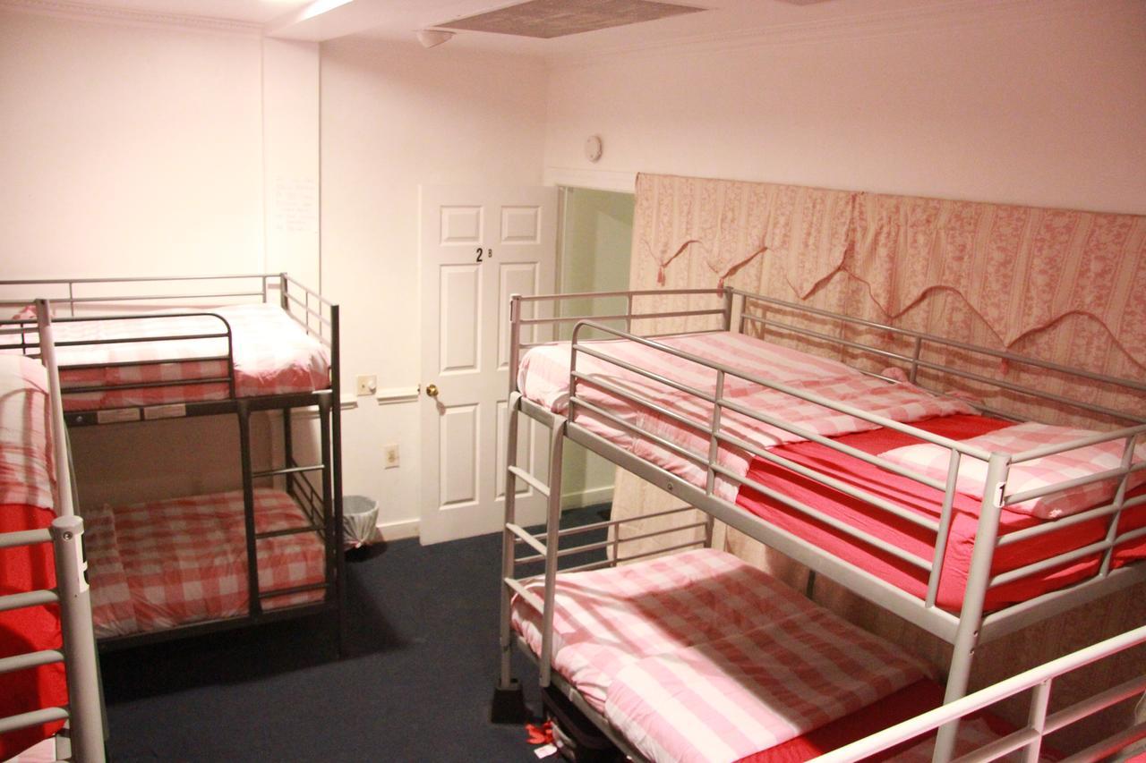 Duo Housing (Adults Only) *