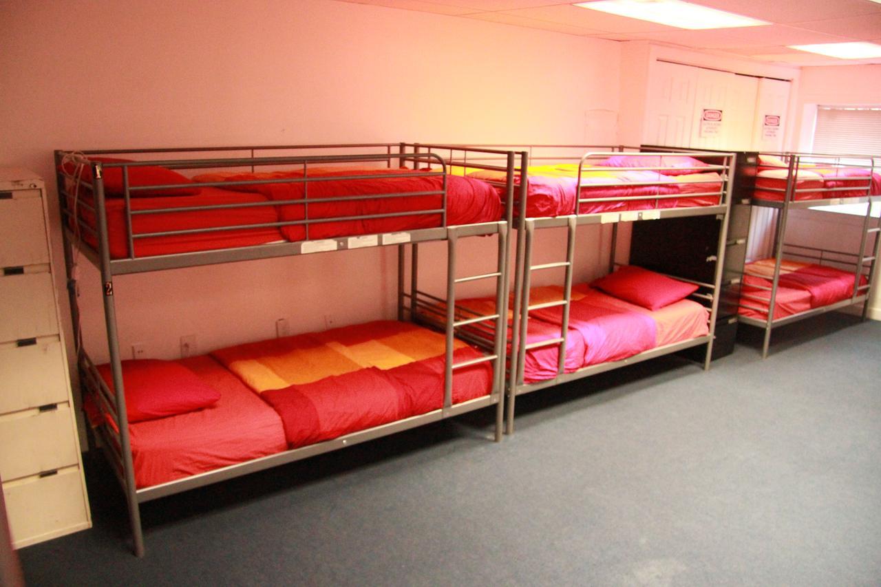 Duo Housing (Adults Only) Hostel *