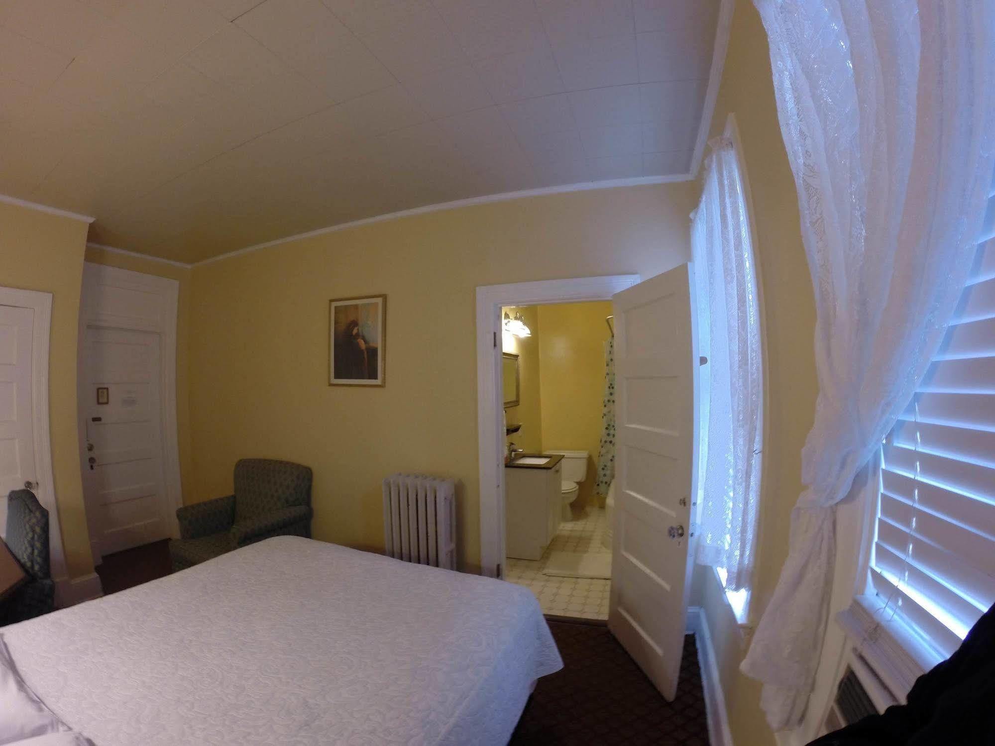 Kalorama 3*