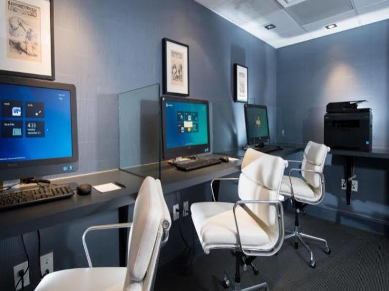 Capitol Hill Hotel 4*