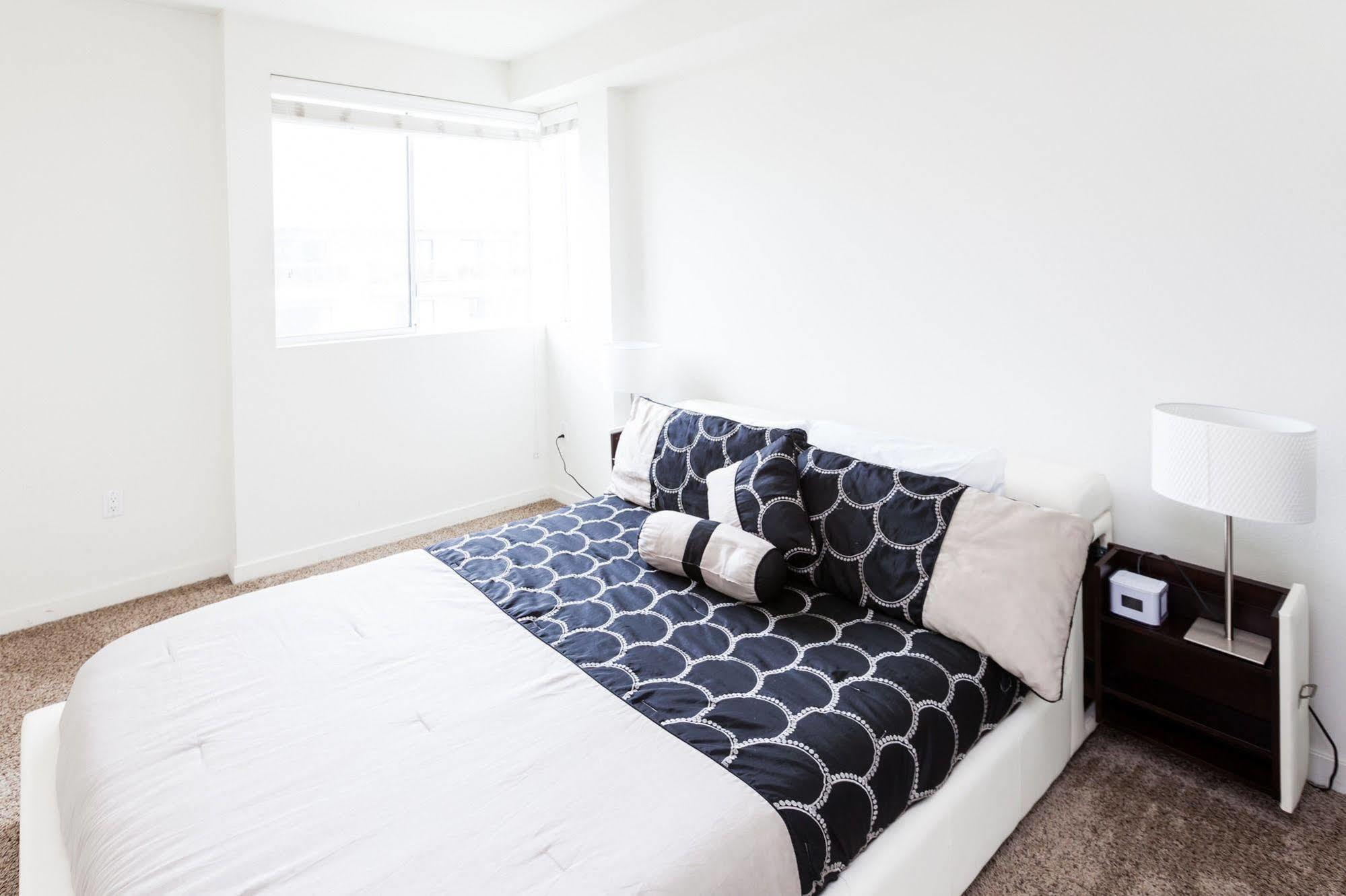 Aparthotel Wonderful Fully Furnished In Downtown Area 4*