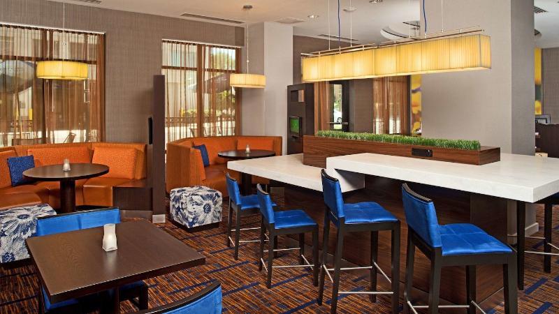 Courtyard By Marriott Capitol Hill/navy Yard