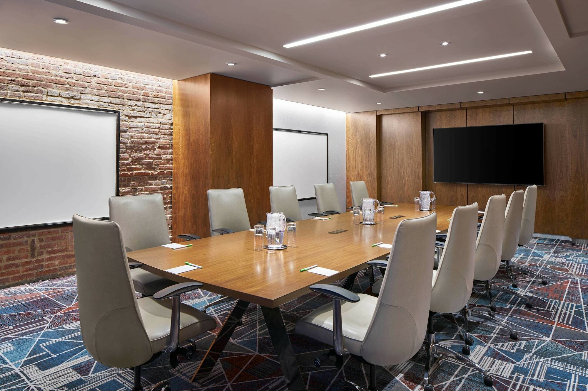 Hotel Courtyard By Marriott Downtown/convention Center 3*